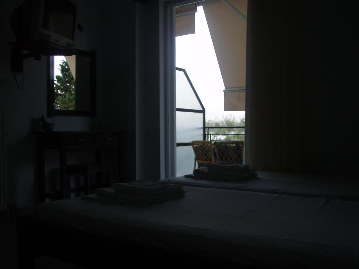 Sailors Apartments Perigiali 니드리 외부 사진