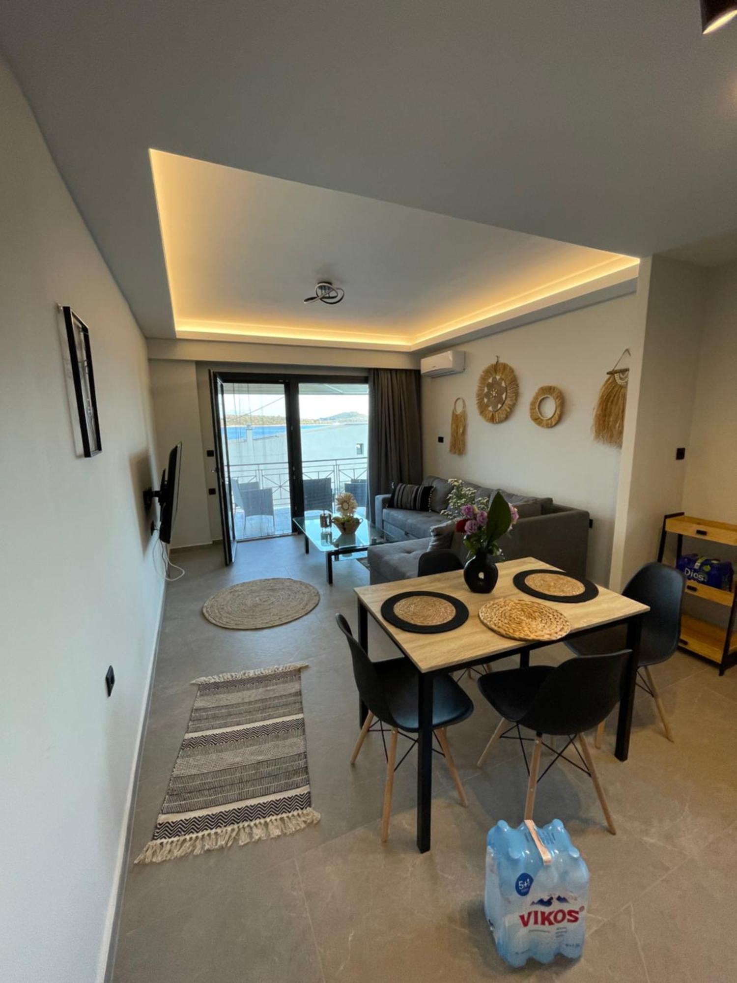 Sailors Apartments Perigiali 니드리 외부 사진